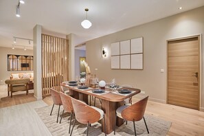 Dining - Sublim Apartment 3 Bedrooms Center of Paris (Paris)