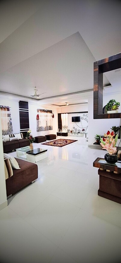 Luxurious 2-Bedroom Apartment with Premium Amenities and Serene Surroundings 