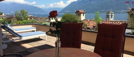 تناول الطعام بالخارج