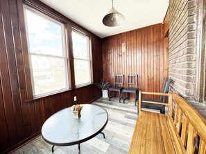 Interior - Greenfield Gem, Free On-street Parking (Pittsburgh)