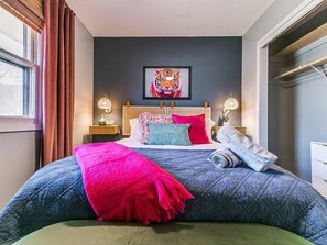 2 bedrooms, desk, travel crib, WiFi