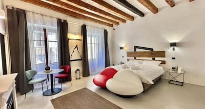 C&O Savoia Deluxe Rooms
