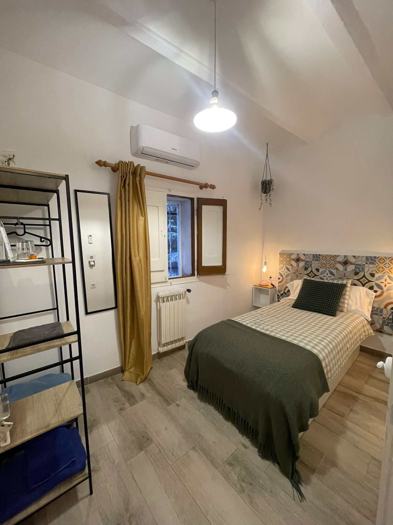 El Patufet | Escrivaninha, Wi-Fi de cortesia