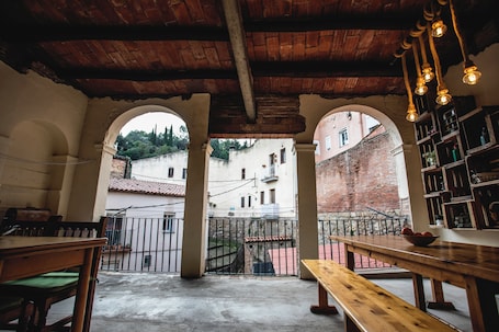 Terraza o patio. Casa Camí de les Aigües