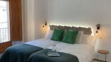 L'Elefant | Desk, free WiFi