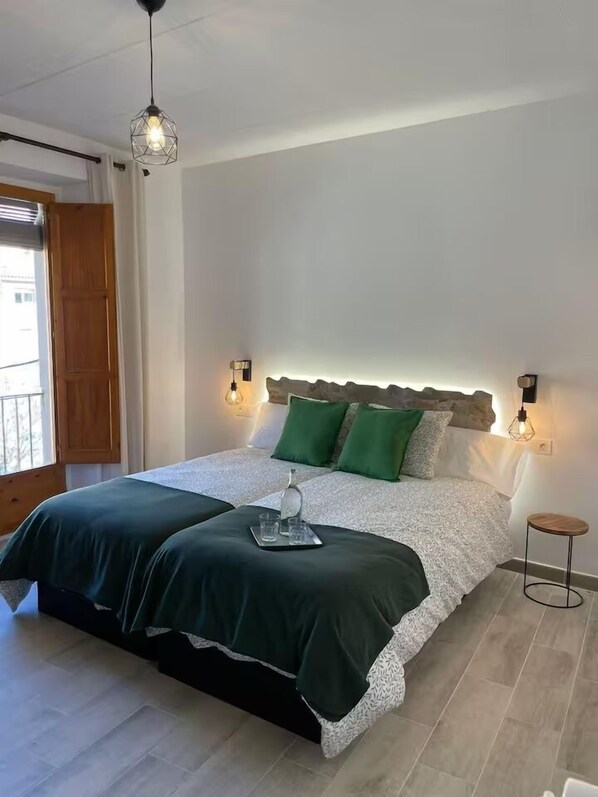 L'Elefant | Desk, free WiFi - Casa Camí de les Aigües (Monistrol de Montserrat)