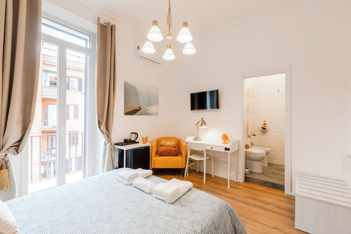 CAMERA MATRIMONIALE | Luxe beddengoed, pillowtop-bedden, een kluis op de kamer