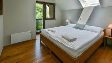 3 bedrooms, free WiFi, bed sheets