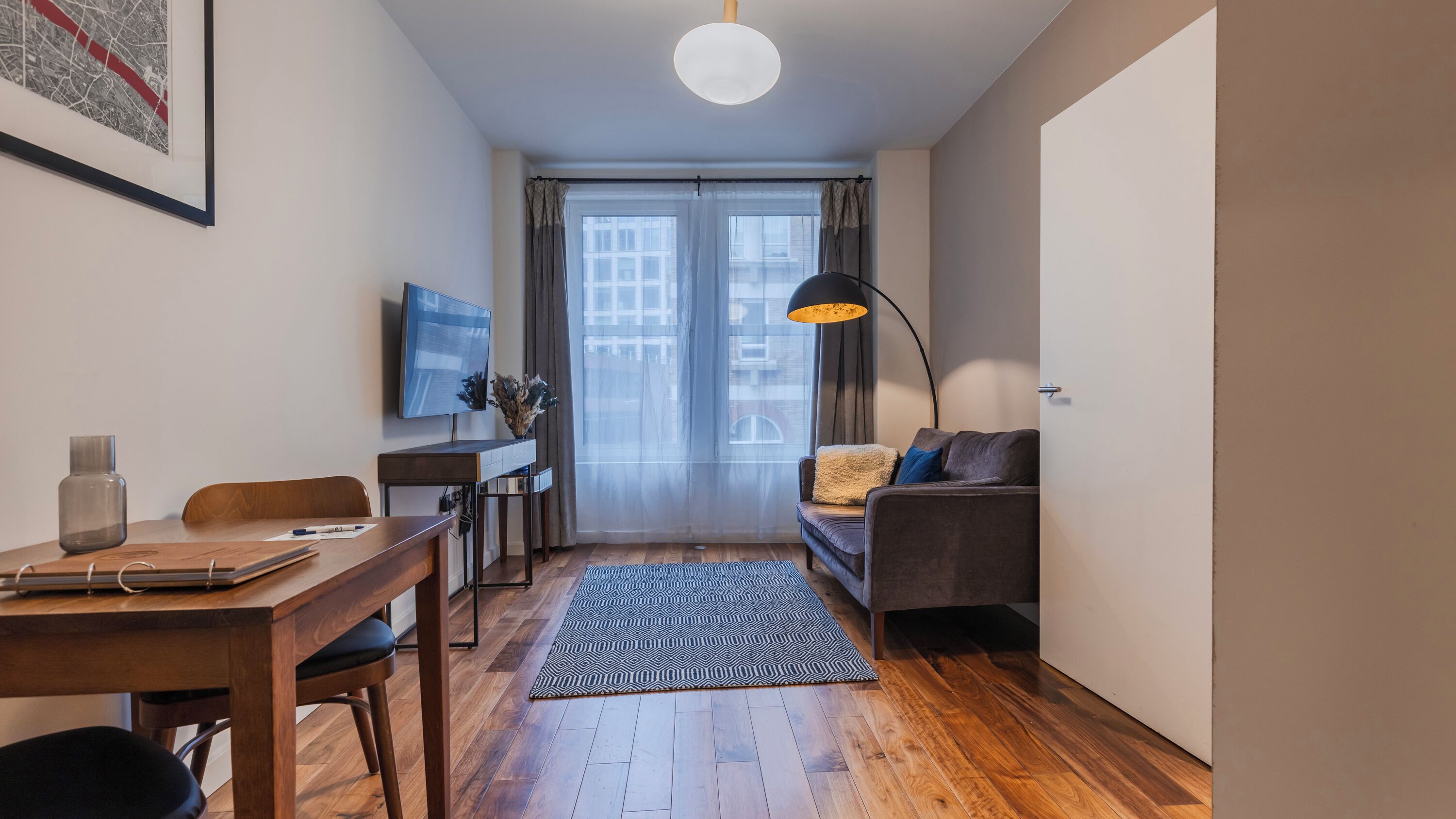 Deluxe Apartment | Living area