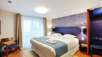 1 habitación y espacio para trabajar con laptop