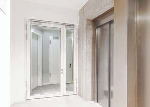 Interior - Limehome Berlin Sybelstraße (Berlin)