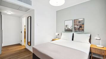 Comfort Suite with Rooftop Terrace | 1 bedroom, individually decorated, individually furnished, desk