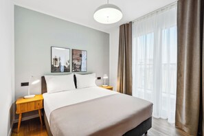 Comfort Suite with Rooftop Terrace | 1 bedroom, individually decorated, individually furnished, desk - Limehome Berlin Sybelstraße (Berlin)