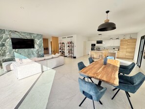 Interior - Villa Porto Vecchio with pool 8 pers (Lecci)