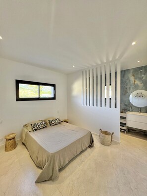 3 bedrooms, iron/ironing board, WiFi, bed sheets - Villa Porto Vecchio with pool 8 pers (Lecci)