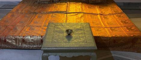 1 slaapkamer, een strijkplank/strijkijzer, gratis wifi, beddengoed