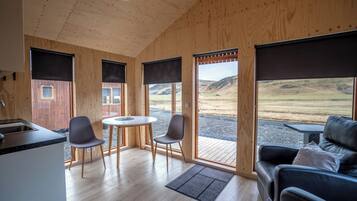 Cottage, 1 Bedroom | Living area