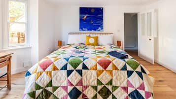 1 slaapkamer, een bureau, een strijkplank/strijkijzer, gratis wifi