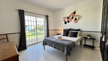 2 habitaciones, tabla de planchar con plancha y wifi gratis