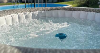 Villa in the green with swimming pool and whirlpool