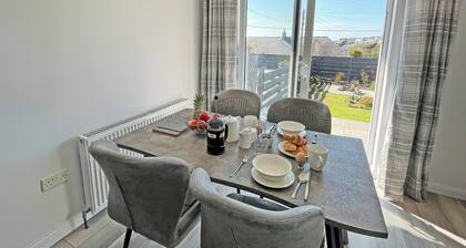 2 bedroom accommodation in Portpatrick, near Stranraer