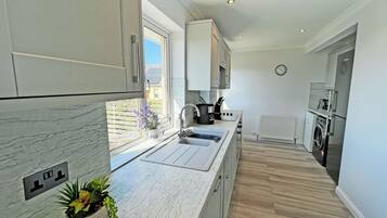 Diskmaskin och barnstol