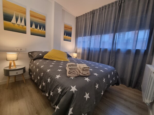 2 bedrooms, desk, iron/ironing board, travel cot