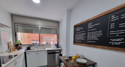 QEhome, comfort and parking in the center of Manresa