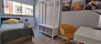 QEhome, comfort and parking in the center of Manresa