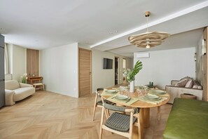 Apartment | Living area - Spacious AC Flat Luxembourg St Germain des Pres (Paris)