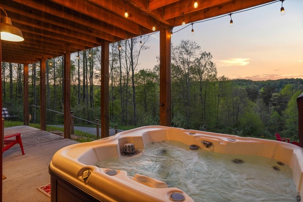 Outdoor spa tub