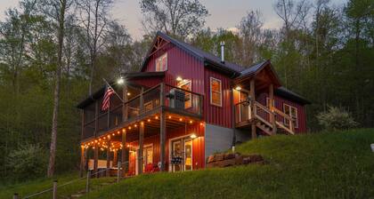 Cardinal's Nest | Hocking Hills, 32 Acre Retreat