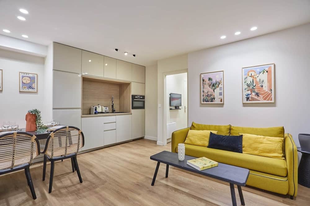 Charming Apartment Center of Paris Montmartre