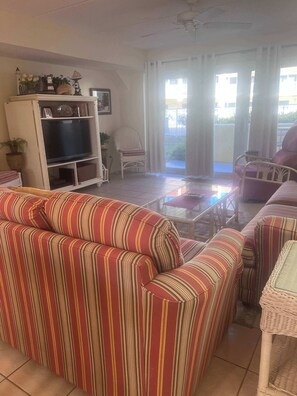 TV, DVD player - Pier Point South Ocean View Condo D-47 (St. Augustine)