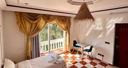 sunrise auberge