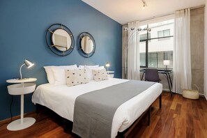 2 bedrooms, desk, iron/ironing board, free WiFi