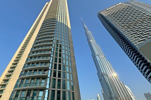 Exterior - bnbme | Burj Vista Tower 1 | 3 + Maids (Dubai)