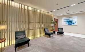 Interior - bnbme | Burj Vista Tower 1 | 3 + Maids (Dubai)