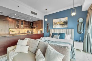 Premium Studio, 1 King Bed, City View | In-room safe, desk, laptop workspace, blackout drapes - bnbme | 8 Boulevard Walk | Studio (Dubai)