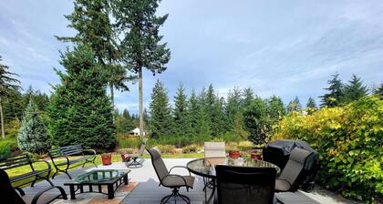 Golf Course home sleeps 6