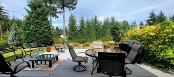 Golf Course home sleeps 6