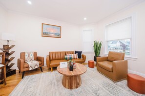 Smart TV - 76/2-SPRING GETAWAY EARLY BIRD 10%!Cozy & Spacious 5-bedroom apartment in Boston (Boston)