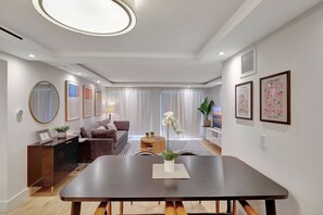 Interior - Modern 2-Bedroom in Central South Beach Location (Miami Beach)