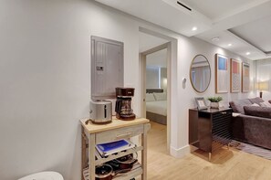 Interior - Modern 2-Bedroom in Central South Beach Location (Miami Beach)
