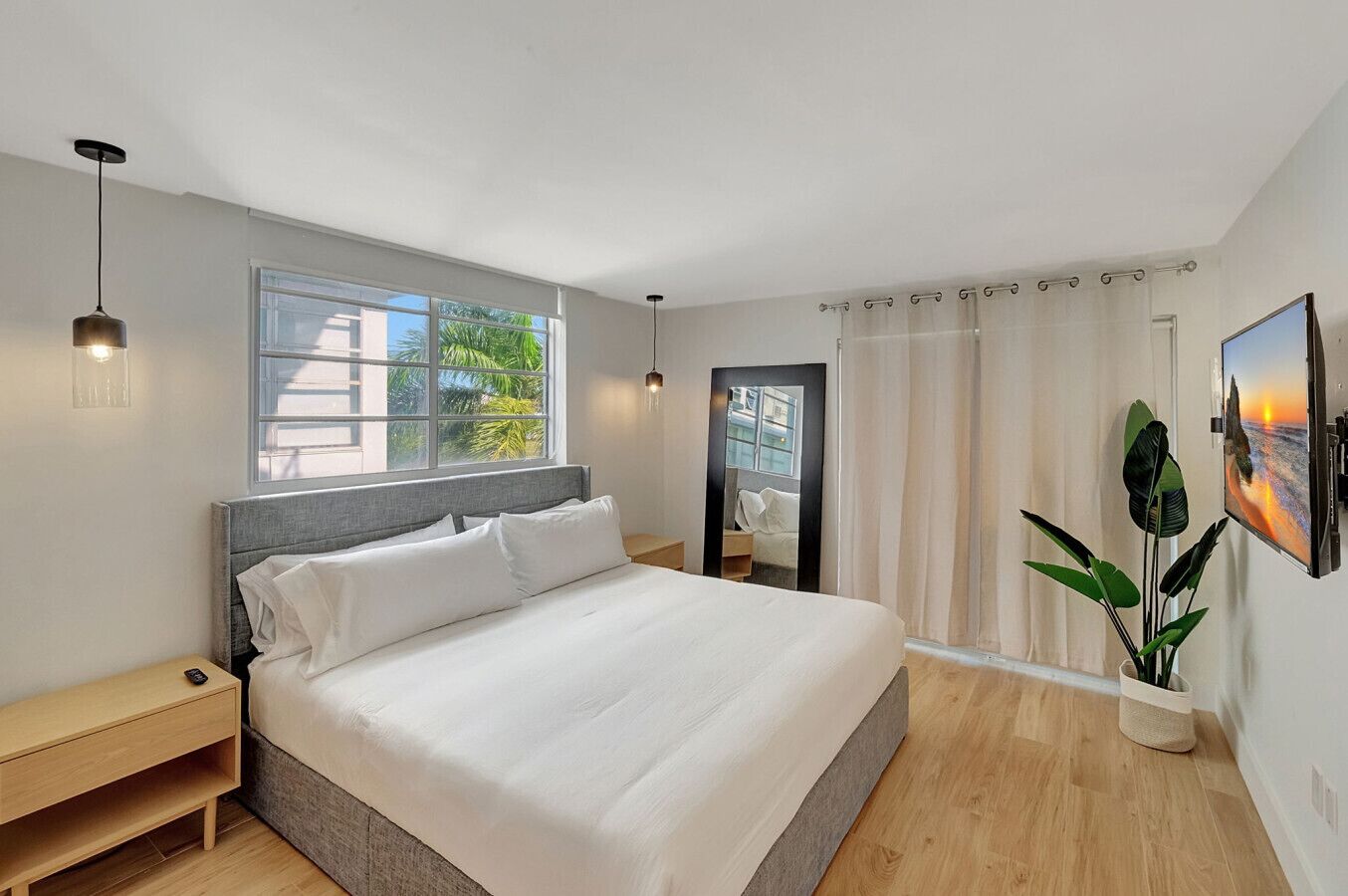 2 bedrooms, desk, iron/ironing board, free WiFi