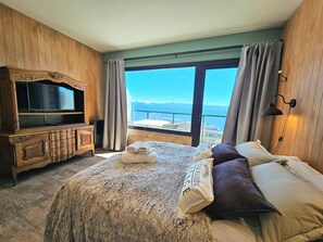 Deluxe Studio, Lake View | View from room