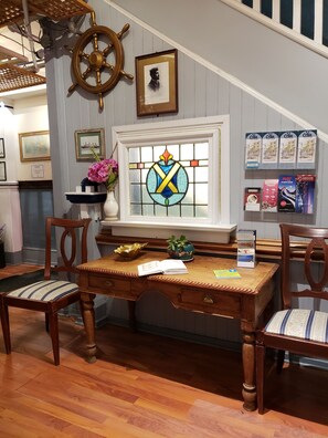 Reception - St Clair Hostel (Vancouver)