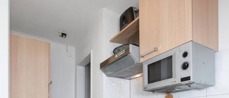 Frigorífic, microones, forn i rentaplats
