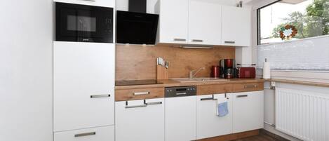 Fridge, microwave, oven, dishwasher