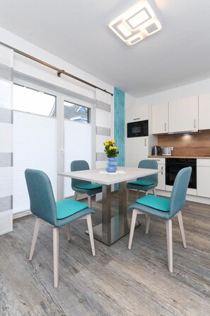 Dining - House Strandkorb apartment Strandkob 1 (Bensersiel)